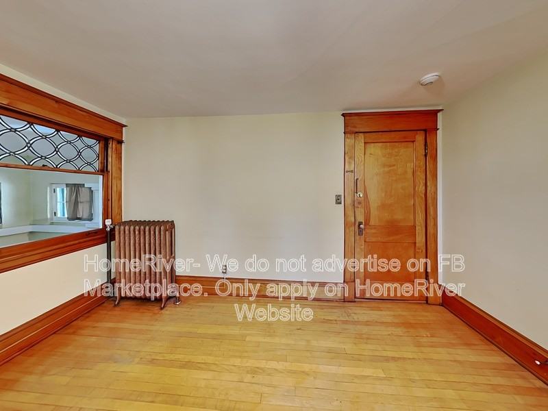 1001 South Monroe Street #6 - Photo 4 of 17