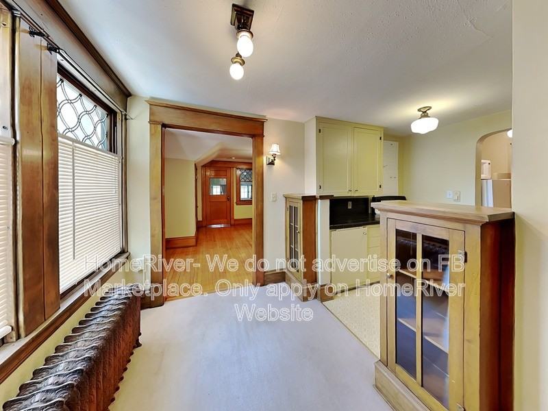 1001 South Monroe Street #6 - Photo 6 of 17