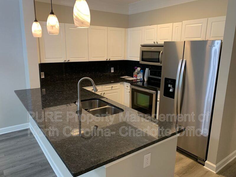 18816 Nautical Dr #10 - Photo 7 of 38