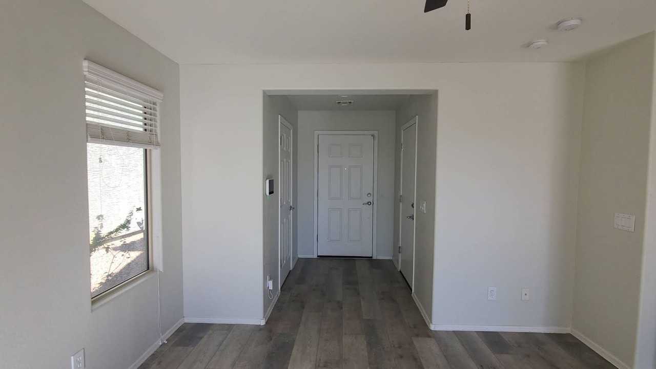 2542 N Palo Verde Dr - Photo 3 of 23