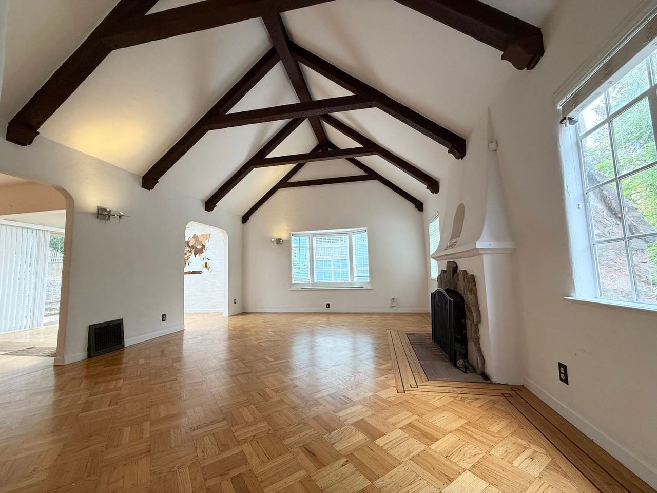 1615 Trestle Glen Rd - Photo 2 of 16