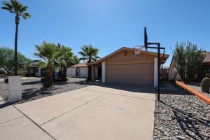 featured image of 2931 W Villa Maria Dr