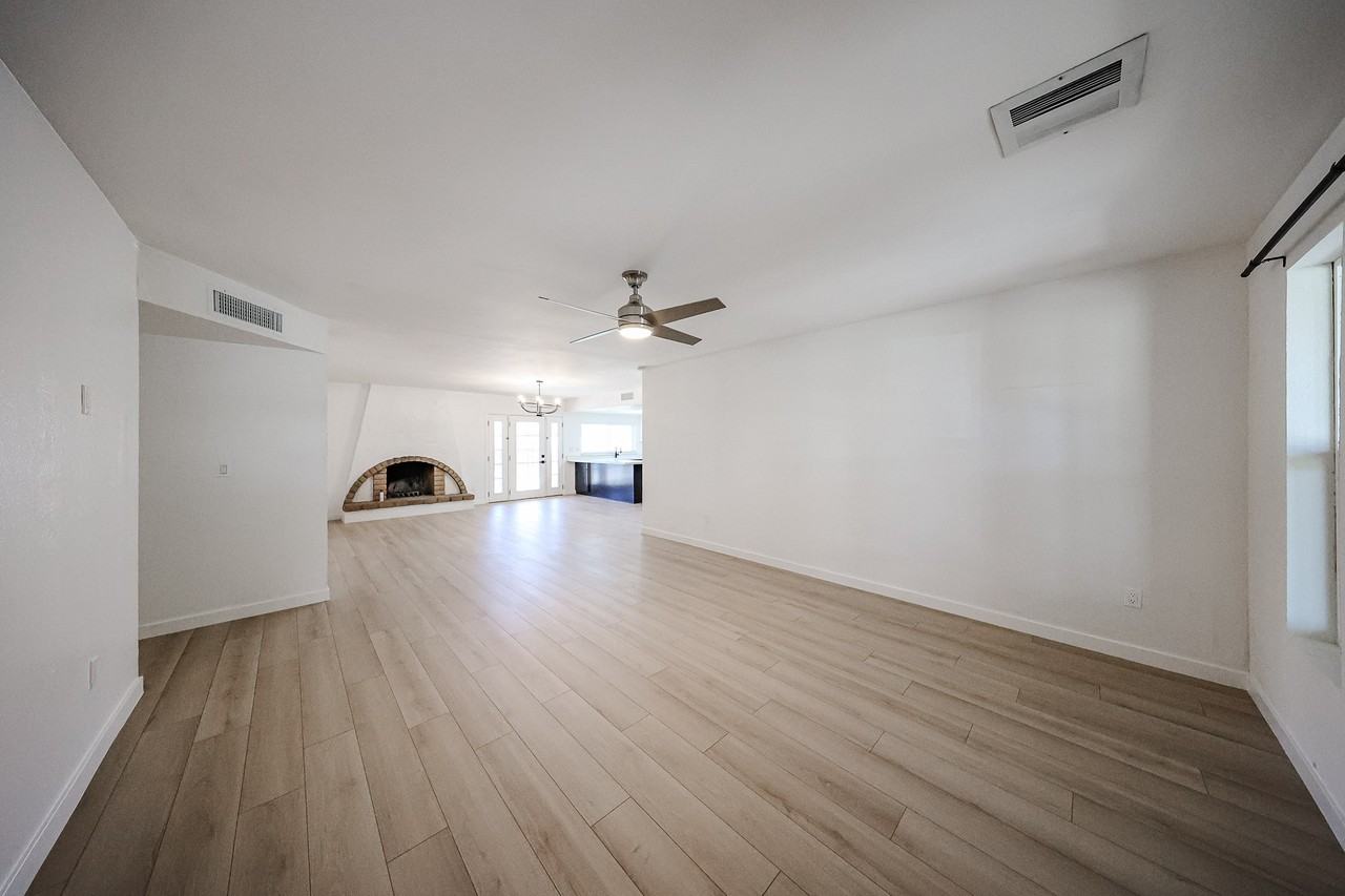 2931 W Villa Maria Dr - Photo 5 of 32