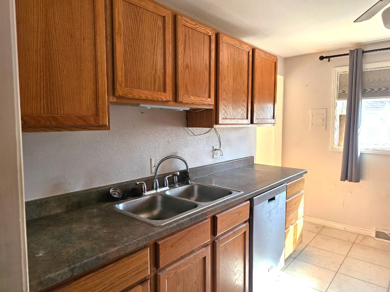 3772 S Green Ct - Photo 3 of 20