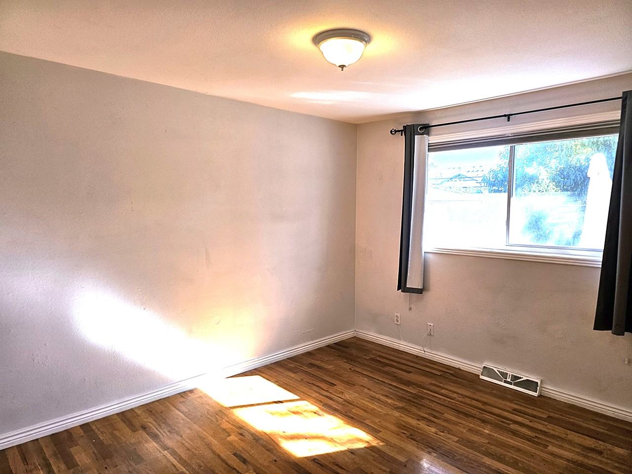 3772 S Green Ct - Photo 7 of 20