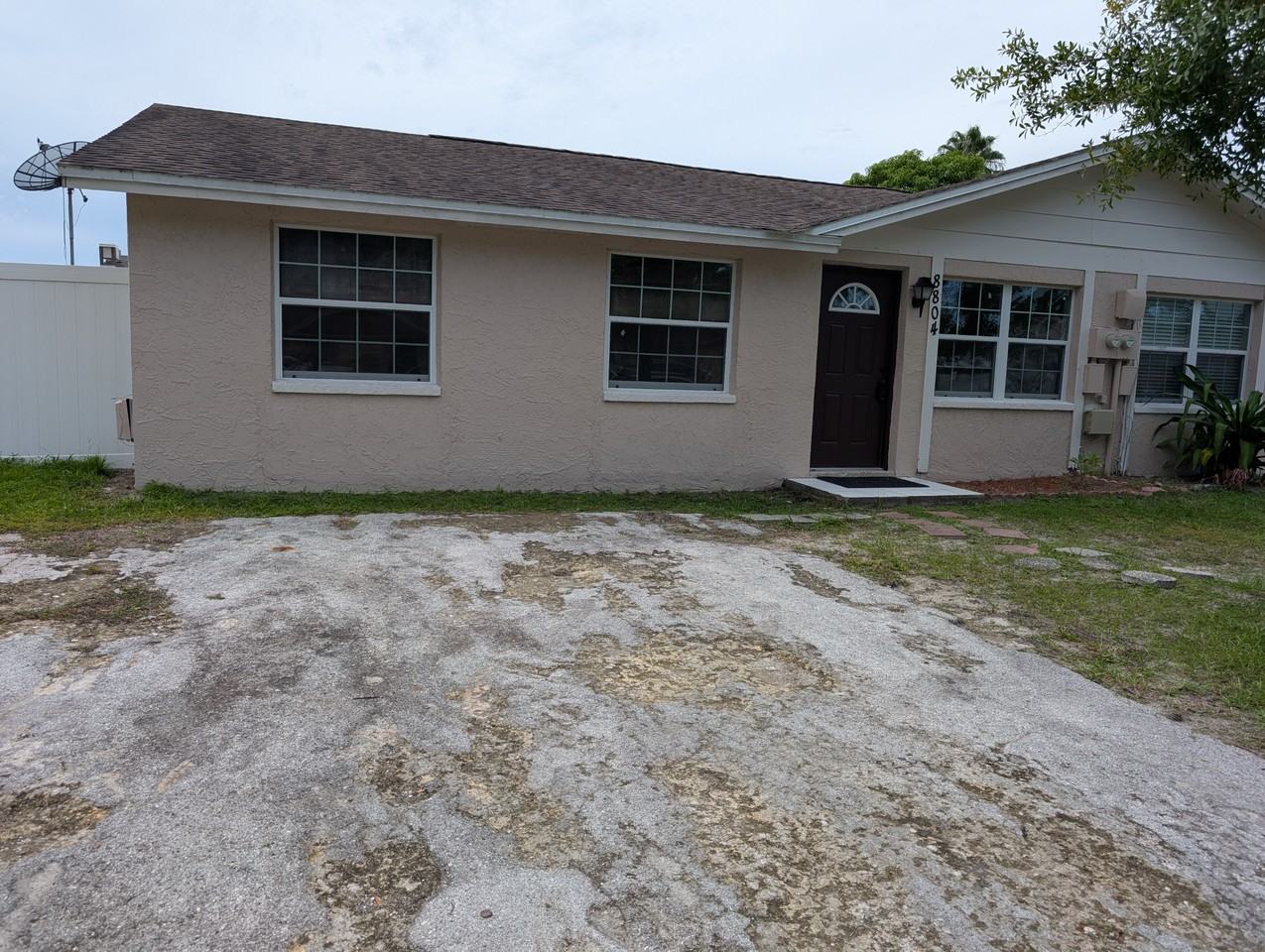 8804 Briar Hollow Ct - Photo 2 of 16