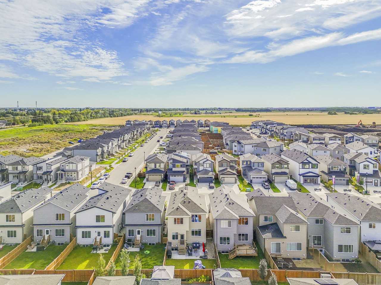 111 Bluff Cove - Photo 5 of 50