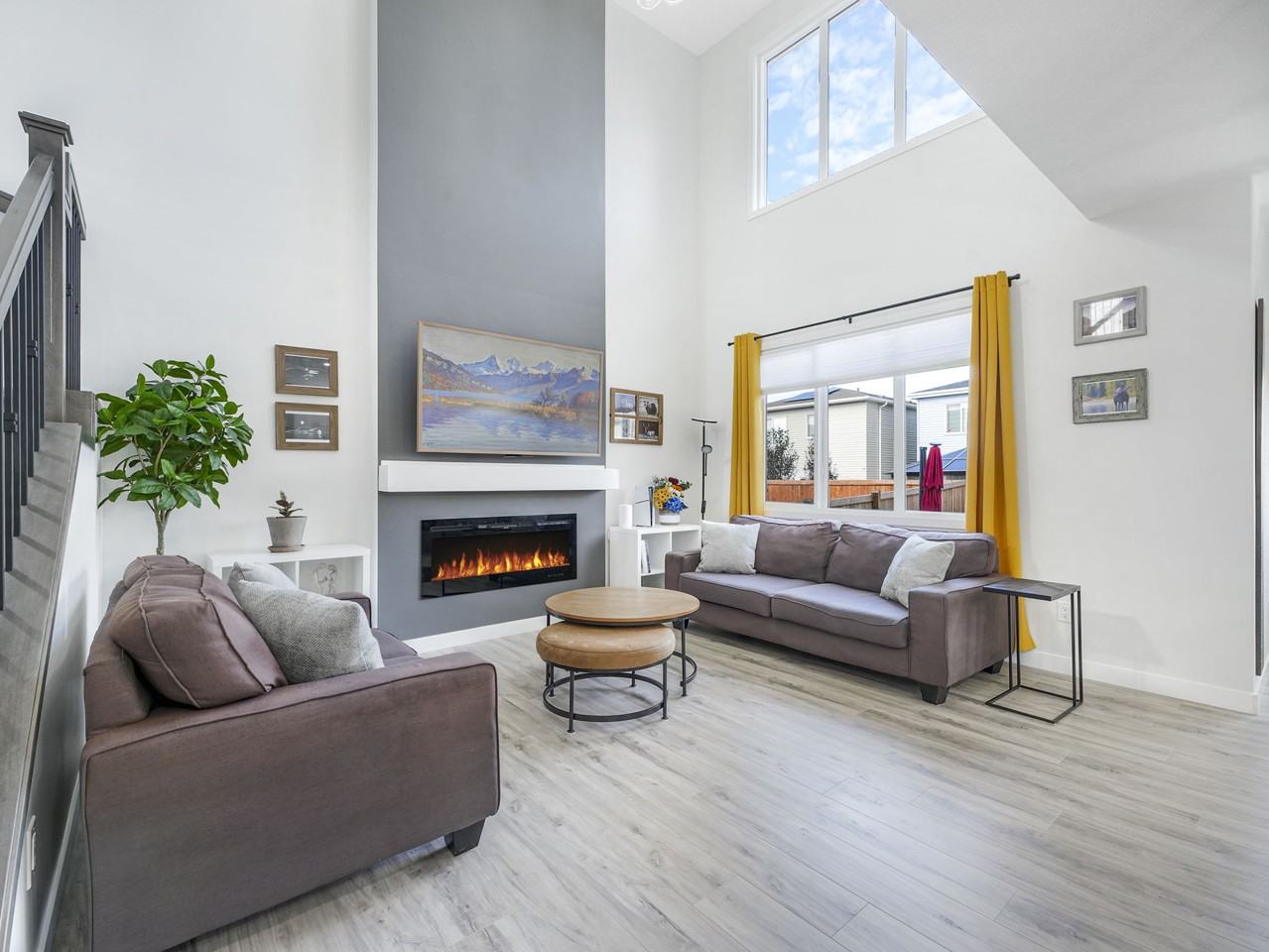 111 Bluff Cove - Photo 3 of 50