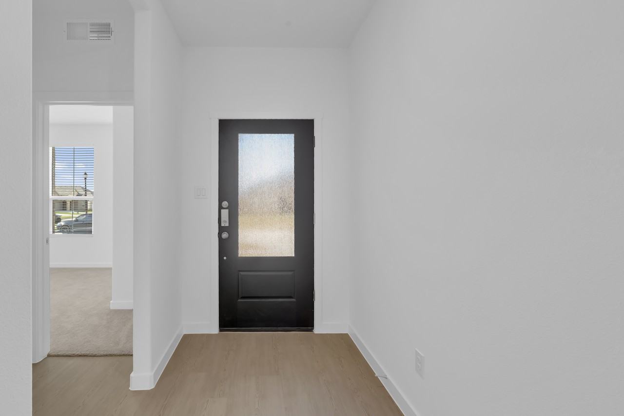 904 Rain Tree Rd - Photo 4 of 34