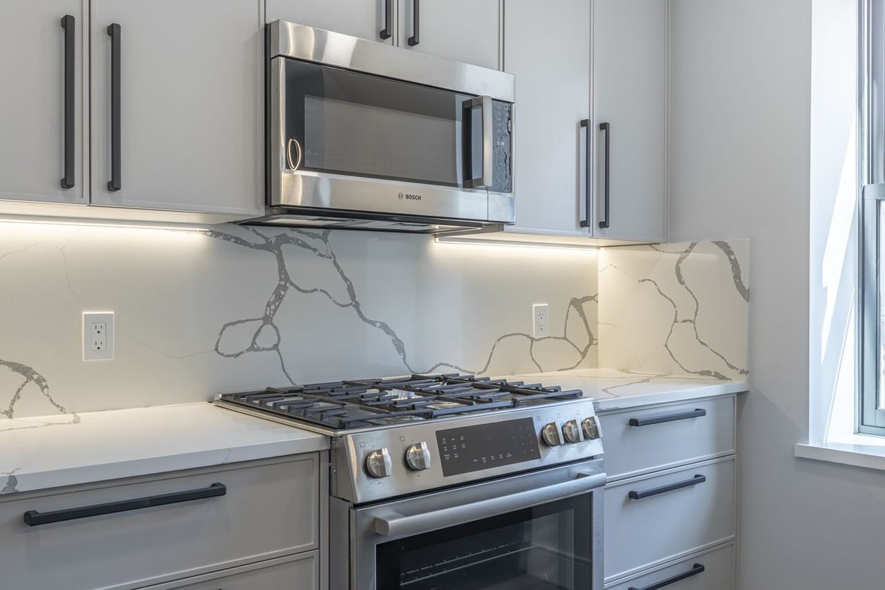 169 Newbury St #PH - Photo 4 of 27