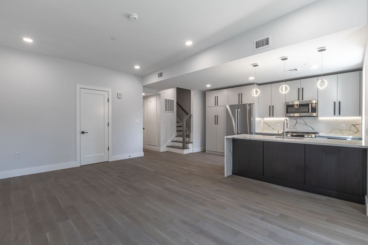 169 Newbury St #PH - Photo 6 of 27