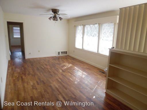 305 Johnston Dr - Photo 3 of 23