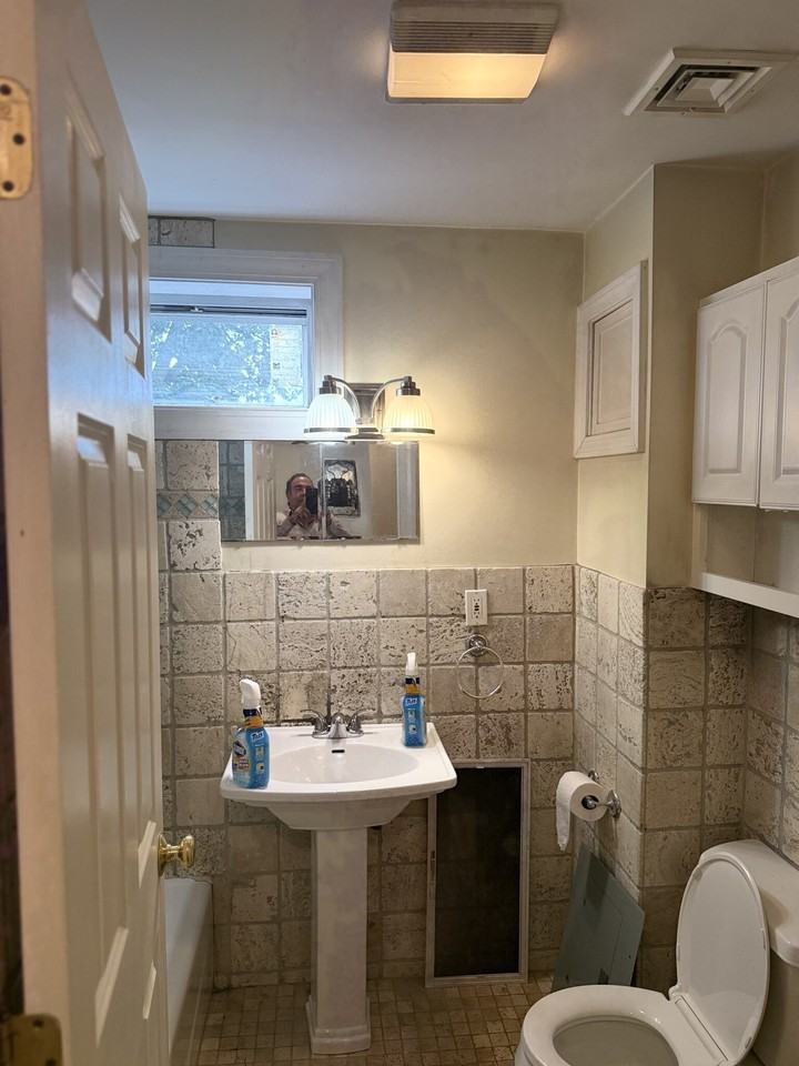 14 Duval St #3 - Photo 3 of 8