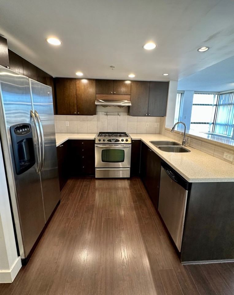 8180 Lansdowne Road #705