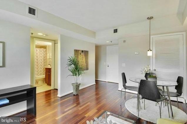 2311 M Street Northwest - Photo 6 of 27