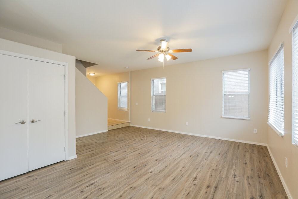 3905 West Park Street - Photo 4 of 17