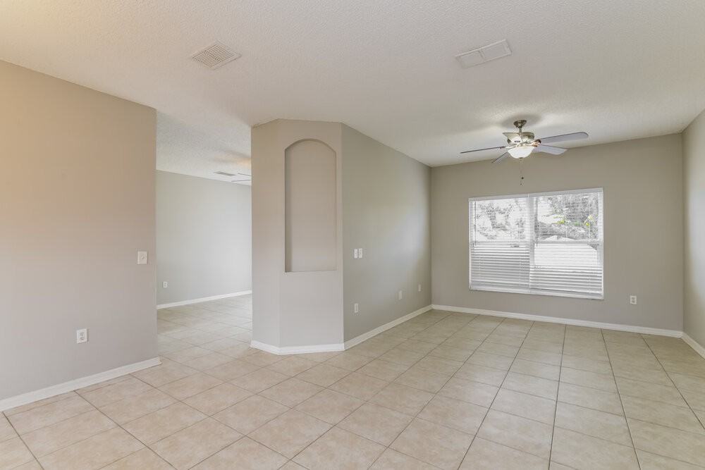 714 Vichy Ln - Photo 4 of 16