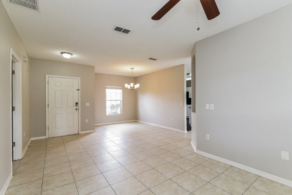 714 Vichy Ln - Photo 5 of 16