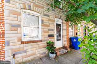 605 S Rose St - Photo 1 of 1