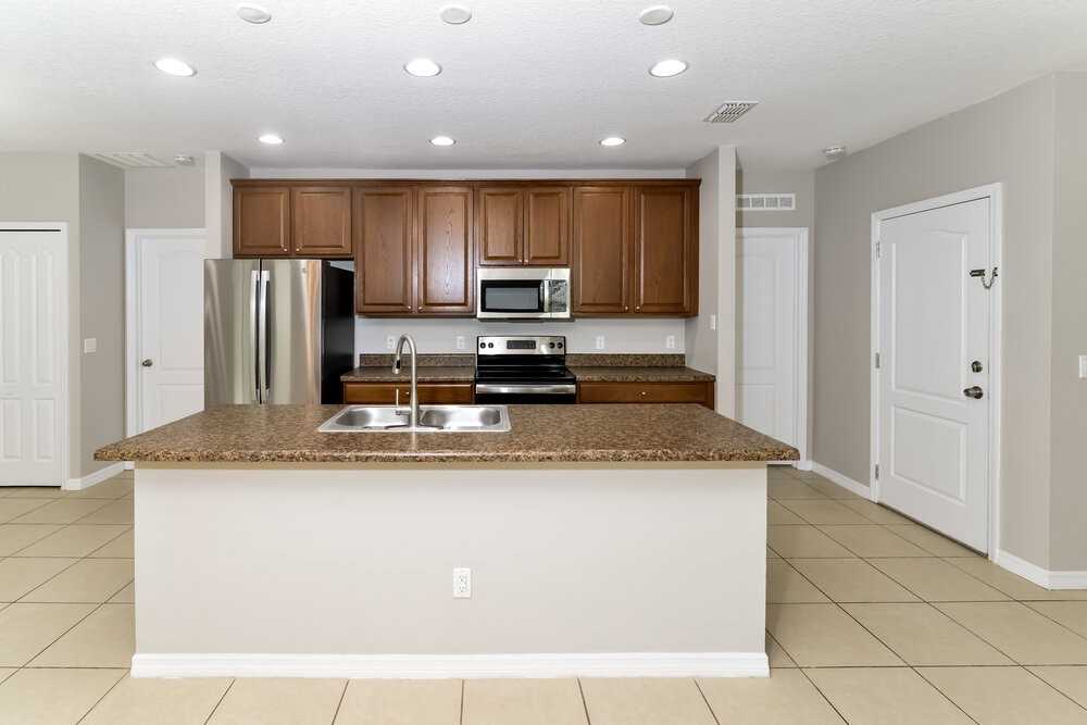 1550 Sterns Dr - Photo 7 of 16