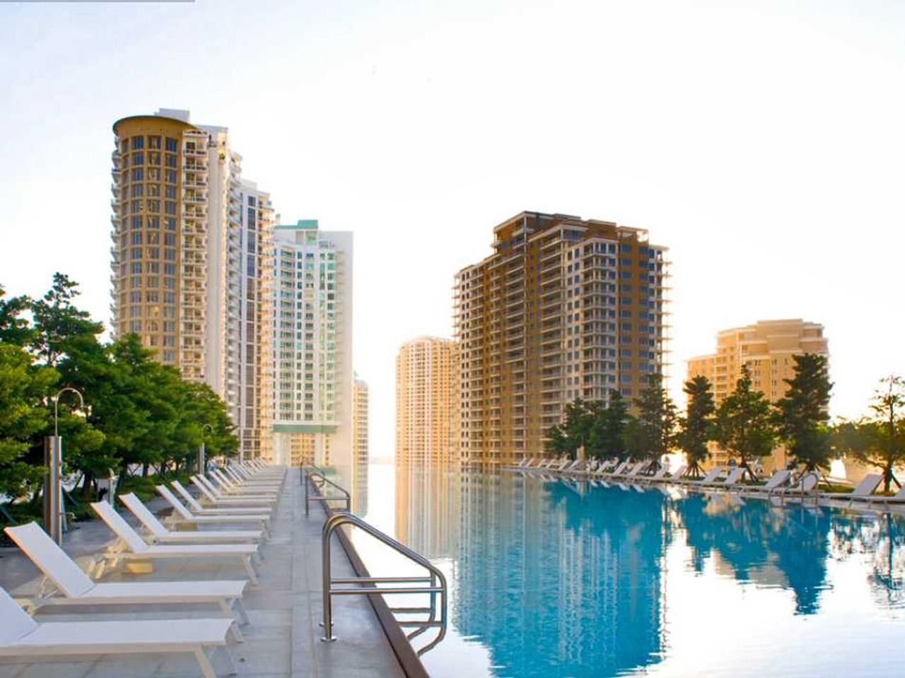 485 Brickell Avenue - Photo 5 of 25