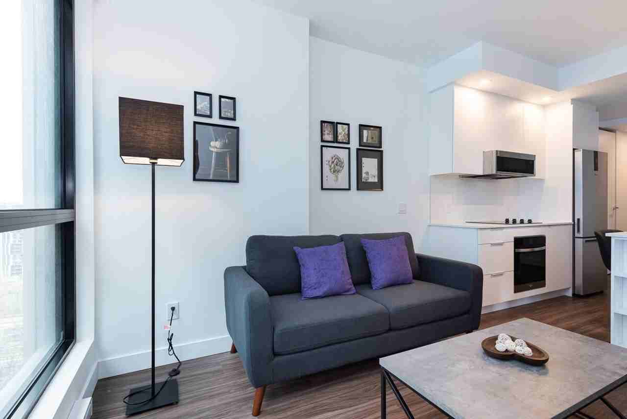 4171 Rue de la Montagne - Photo 3 of 78