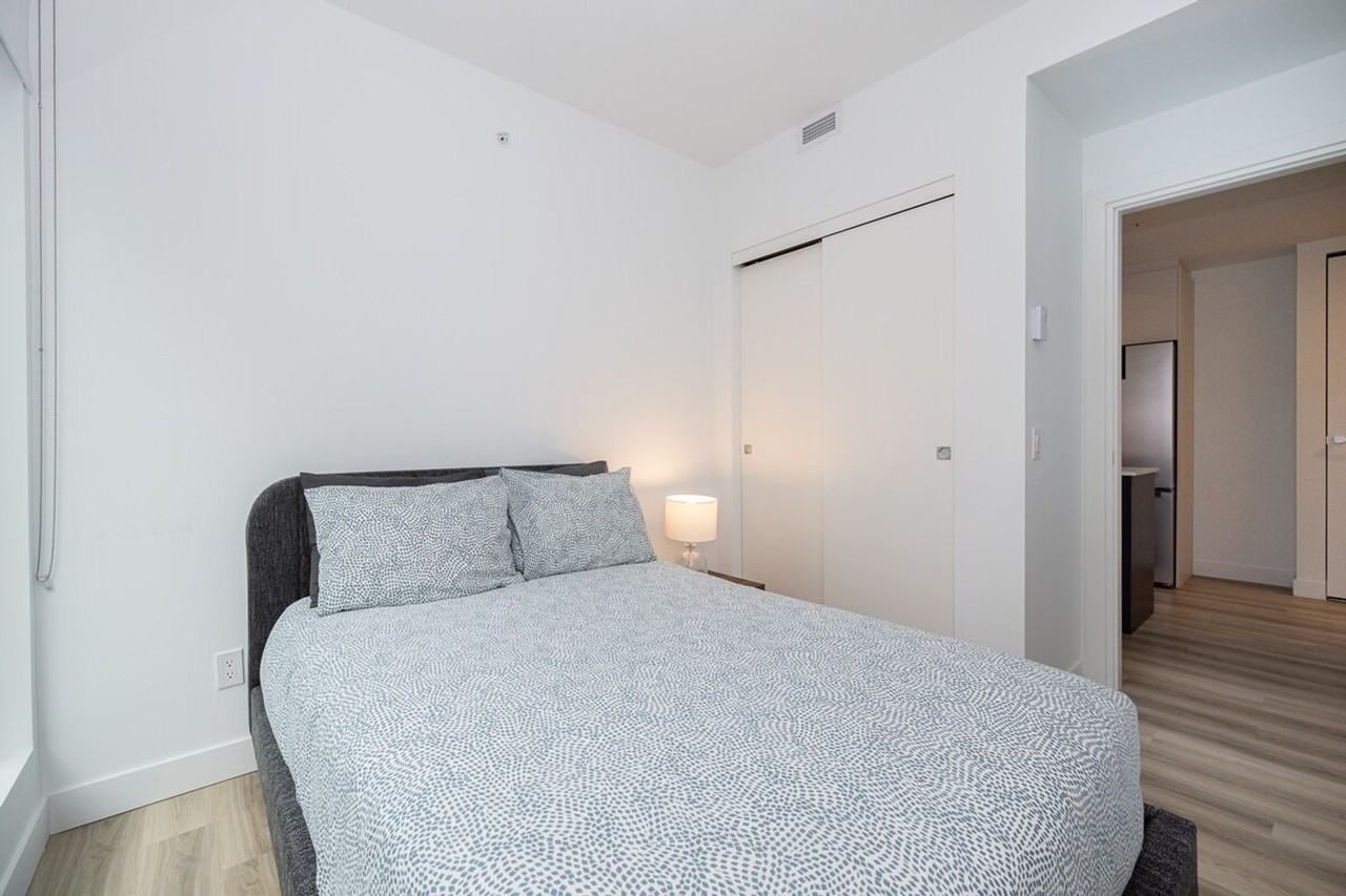 4171 Rue de la Montagne - Photo 2 of 41