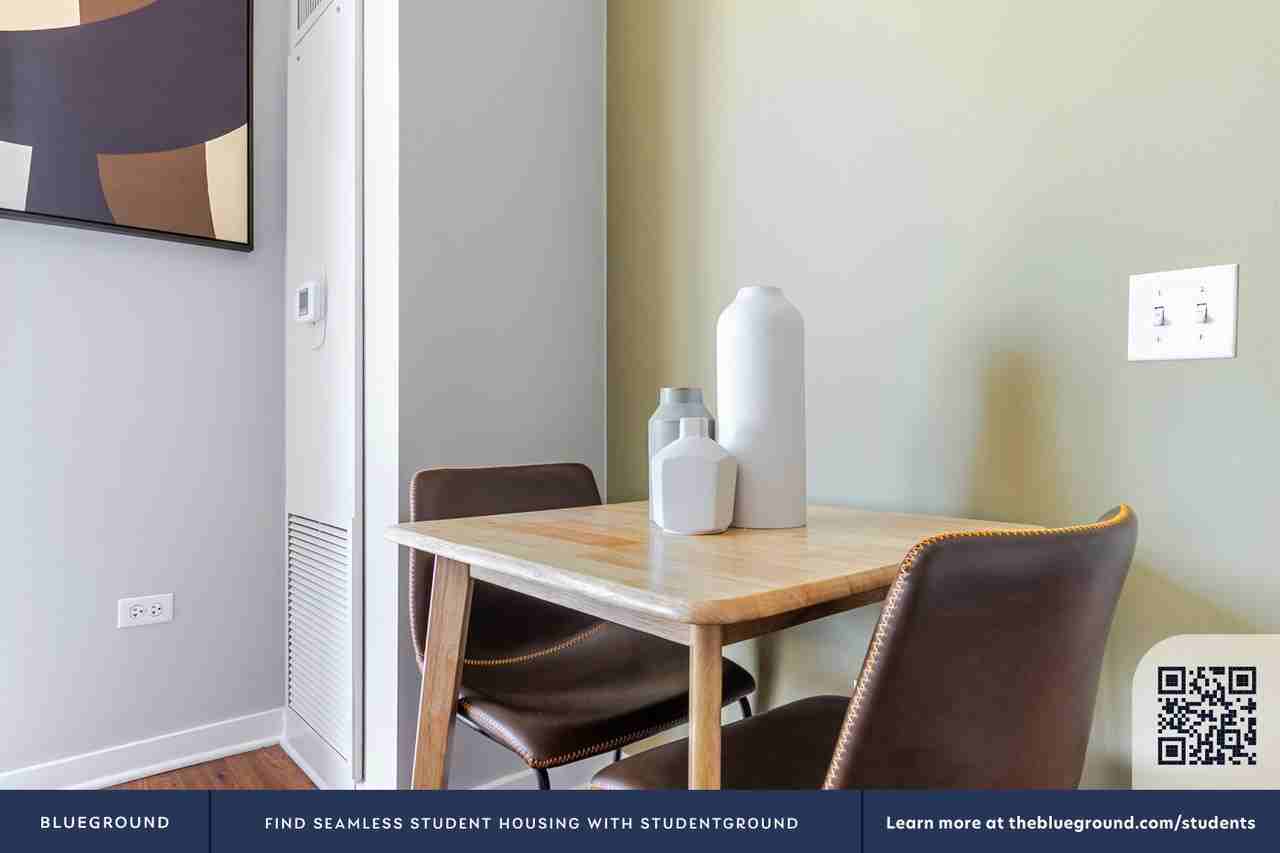 730 S Clark St #1327 - Photo 6 of 36