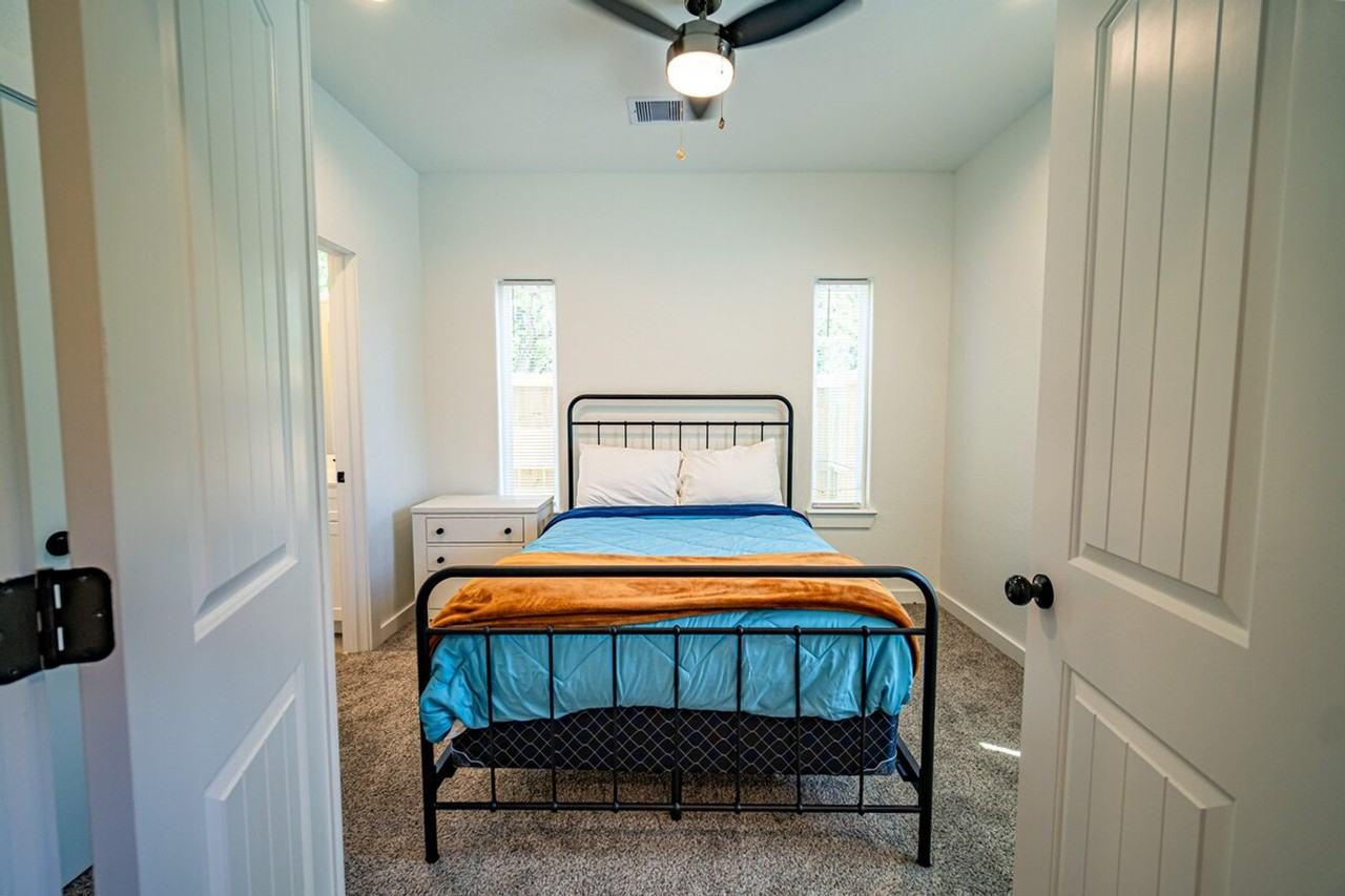 4706 Idaho St #1295571P - Photo 7 of 37