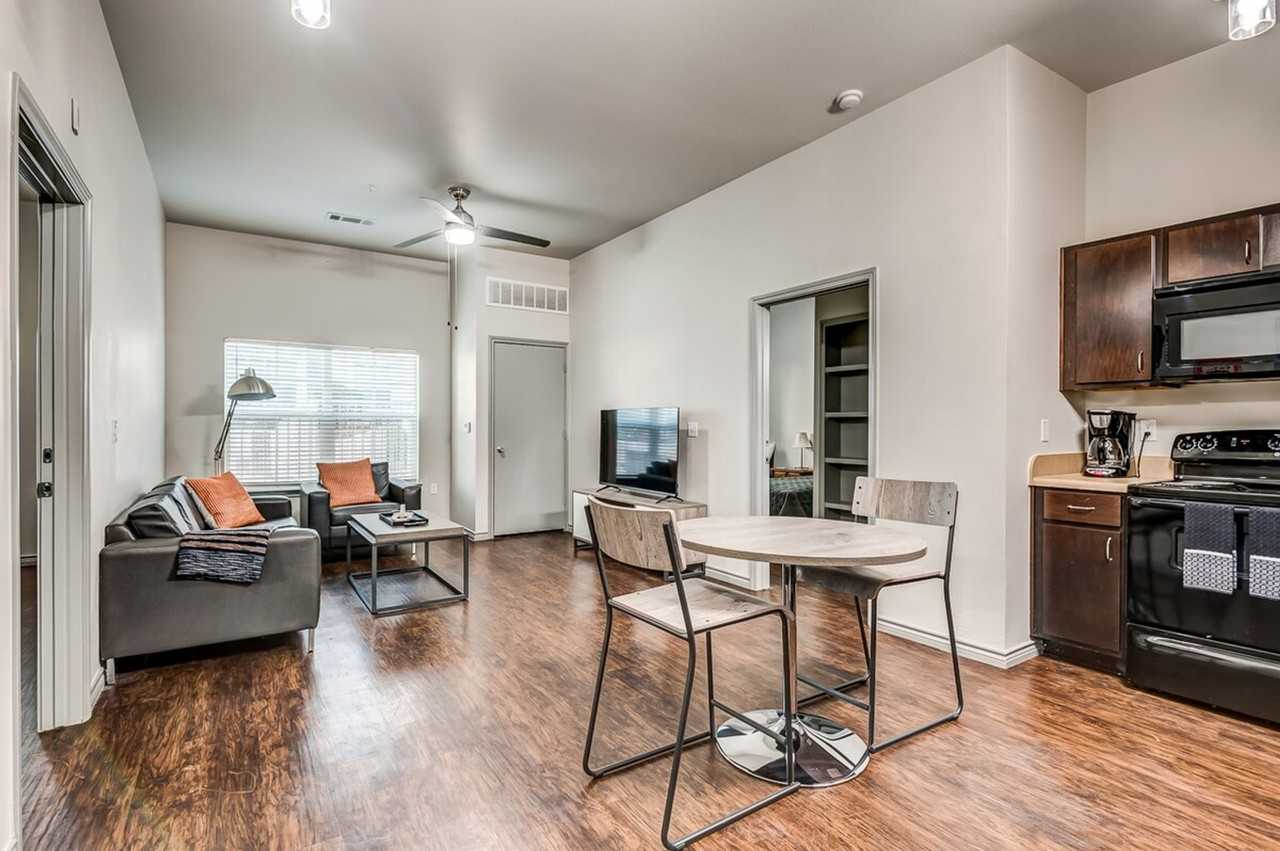 136 W Elm Ave #1295599P - Photo 2 of 17