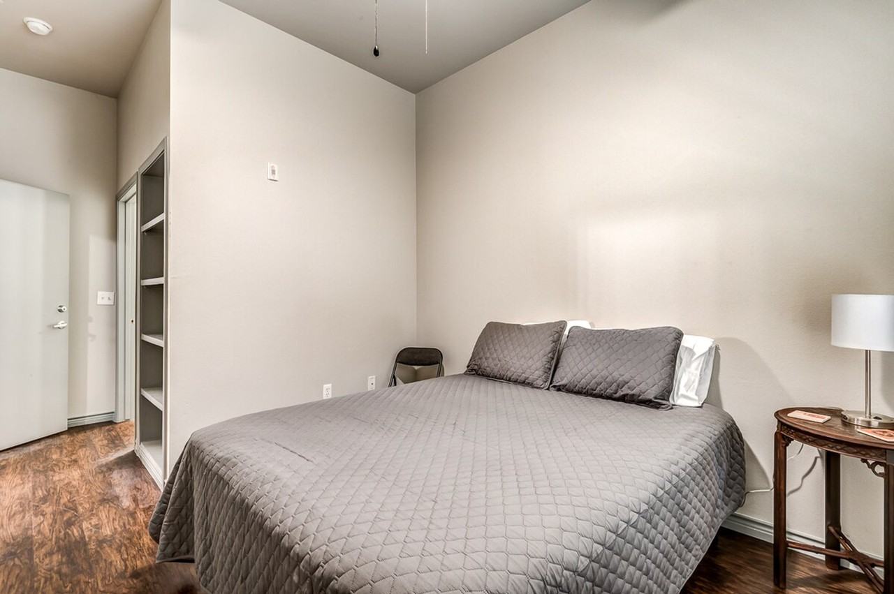 136 W Elm Ave #1295599P - Photo 5 of 17