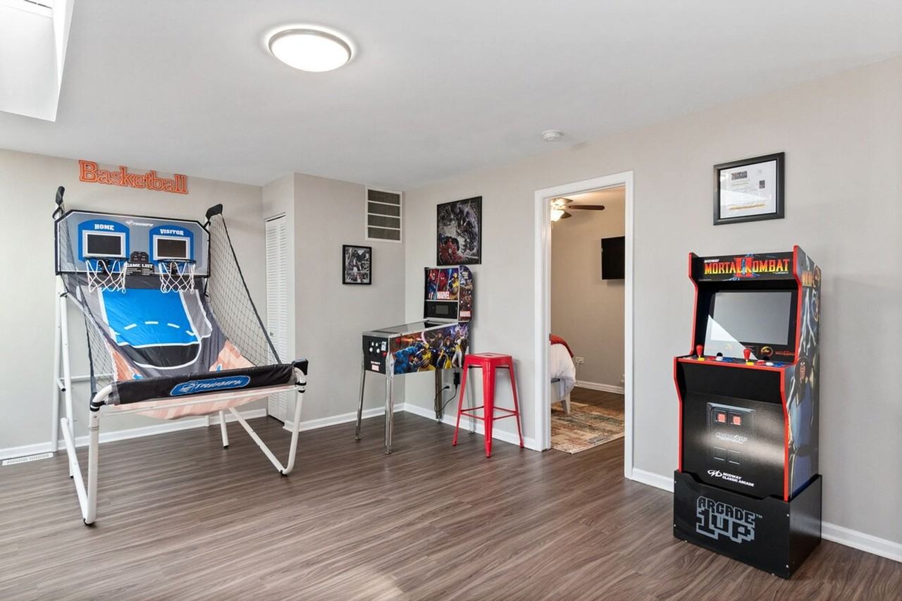 6911 W 87th St #1298092P - Photo 3 of 22