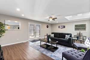 featured image of 6911 W 87th St