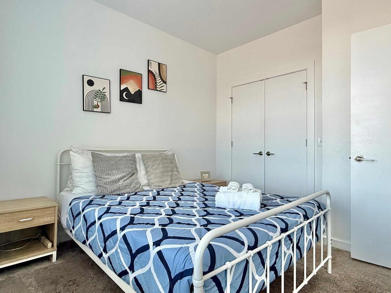 542 Boulevard Northeast - Photo 7 of 52