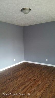 5530 W Southport Rd - Photo 2 of 6