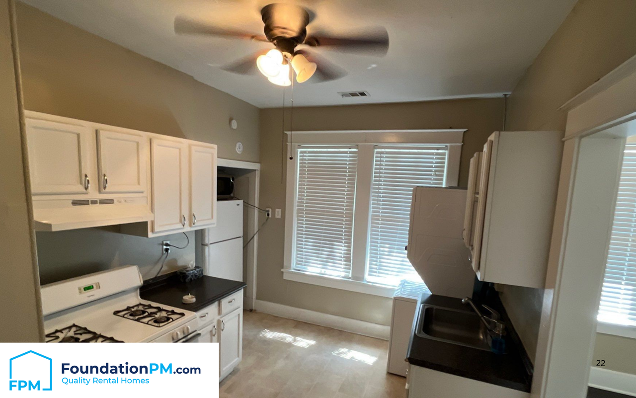 1758 Lawrence Ave #B