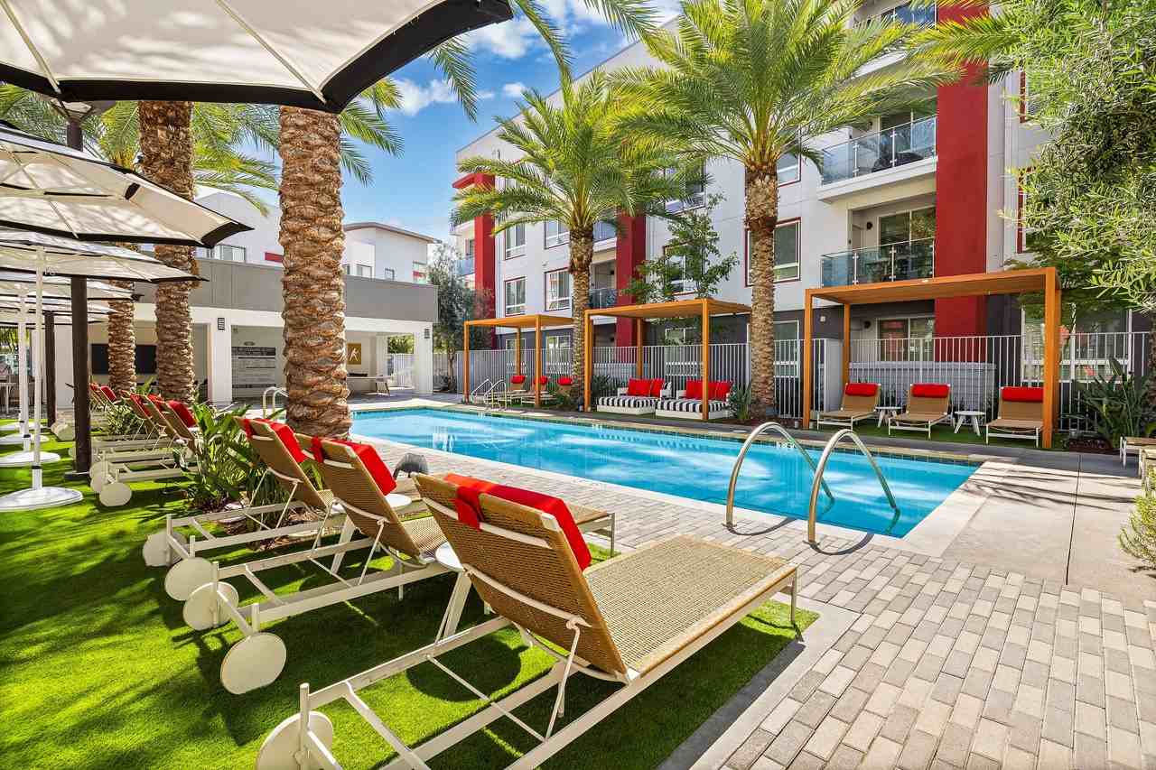 Duo Apartments - Photo 4 of 50