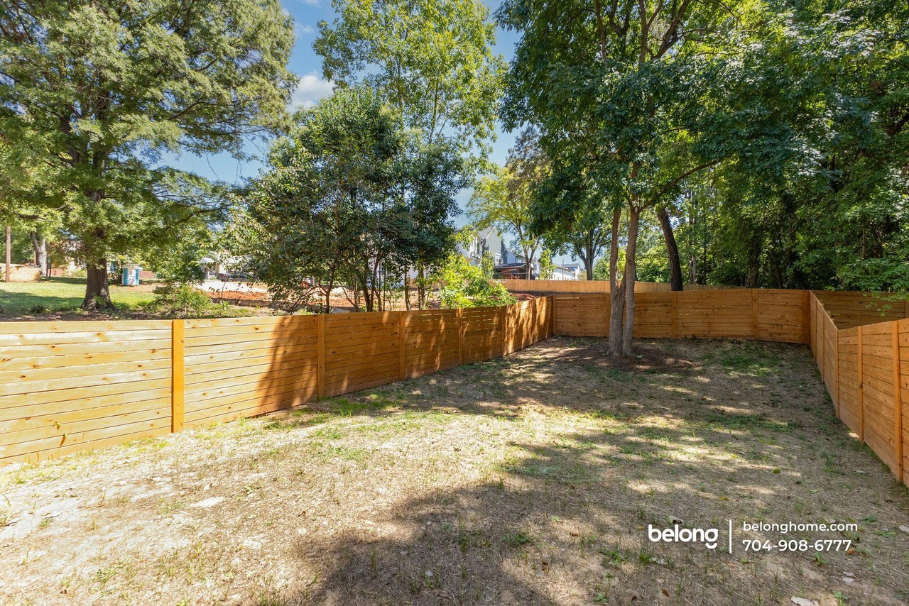 4117 Sarah Dr - Photo 3 of 32