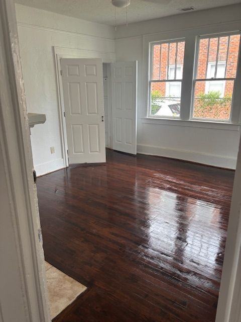 1213 E 38th St - Photo 3 of 7