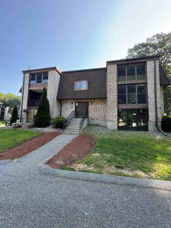 6 Greenbriar Dr ##105 - Photo 2 of 8