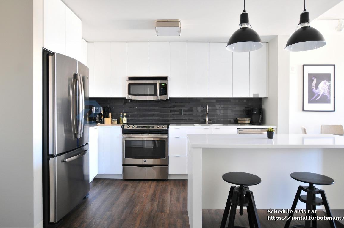 277 Jesse St - Photo 2 of 4