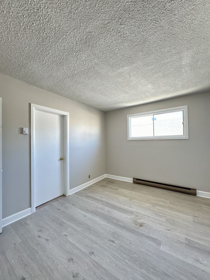 668_672 Lalonde Street - Photo 3 of 14