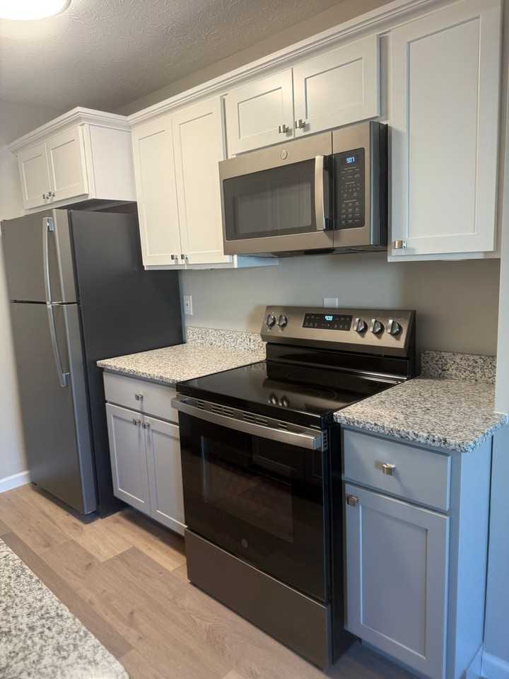 Candlewood Apartment Homes - Photo 5 of 21