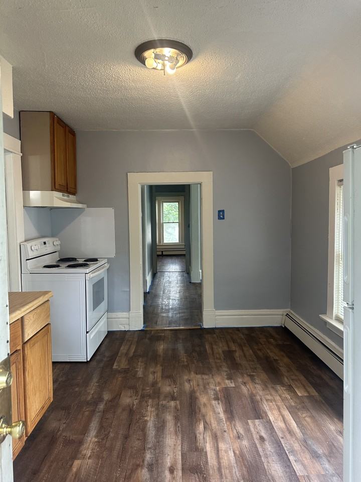 294 Thomas Ave #2 - Photo 2 of 15