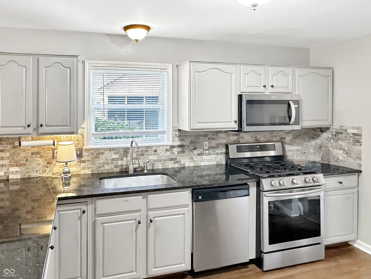 2612 E Northgate St #NA - Photo 2 of 35