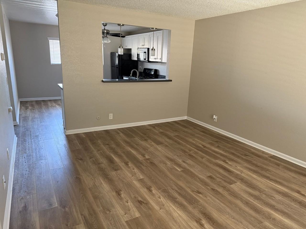 Rancho del Sol - Photo 3 of 37