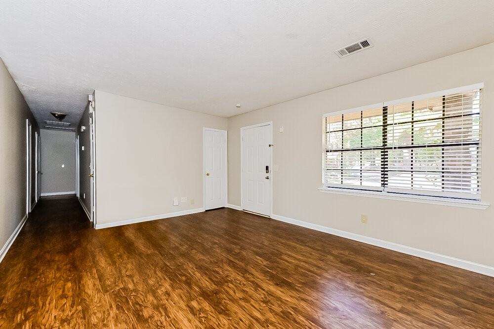 107 Fairview Place - Photo 3 of 16