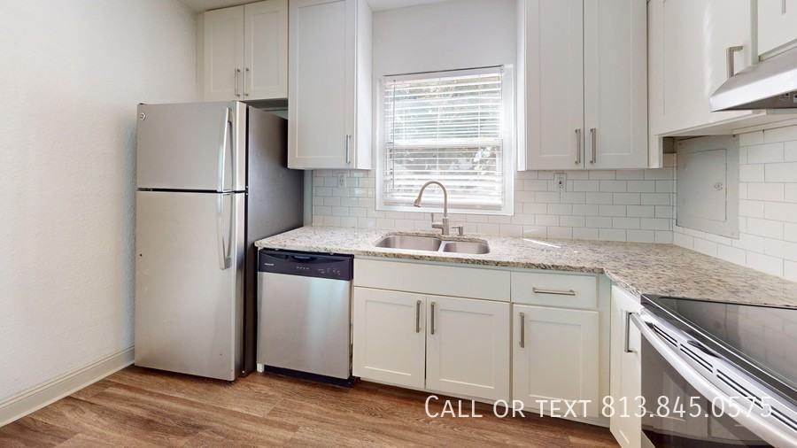 1411 S Lorenzo Ave #1 - Photo 4 of 9