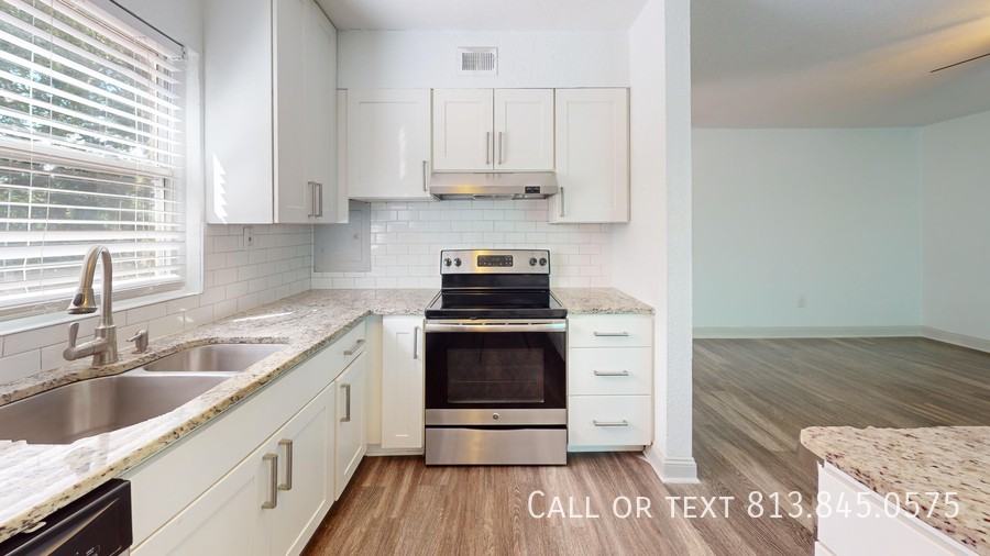 1411 S Lorenzo Ave #1 - Photo 5 of 9