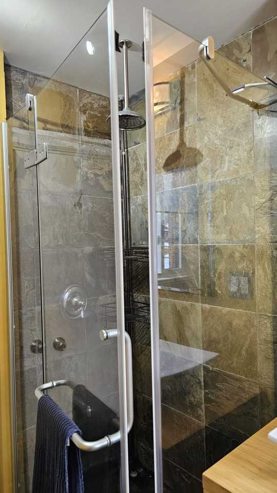 Shanly St & Dovercourt Rd - Photo 6 of 11